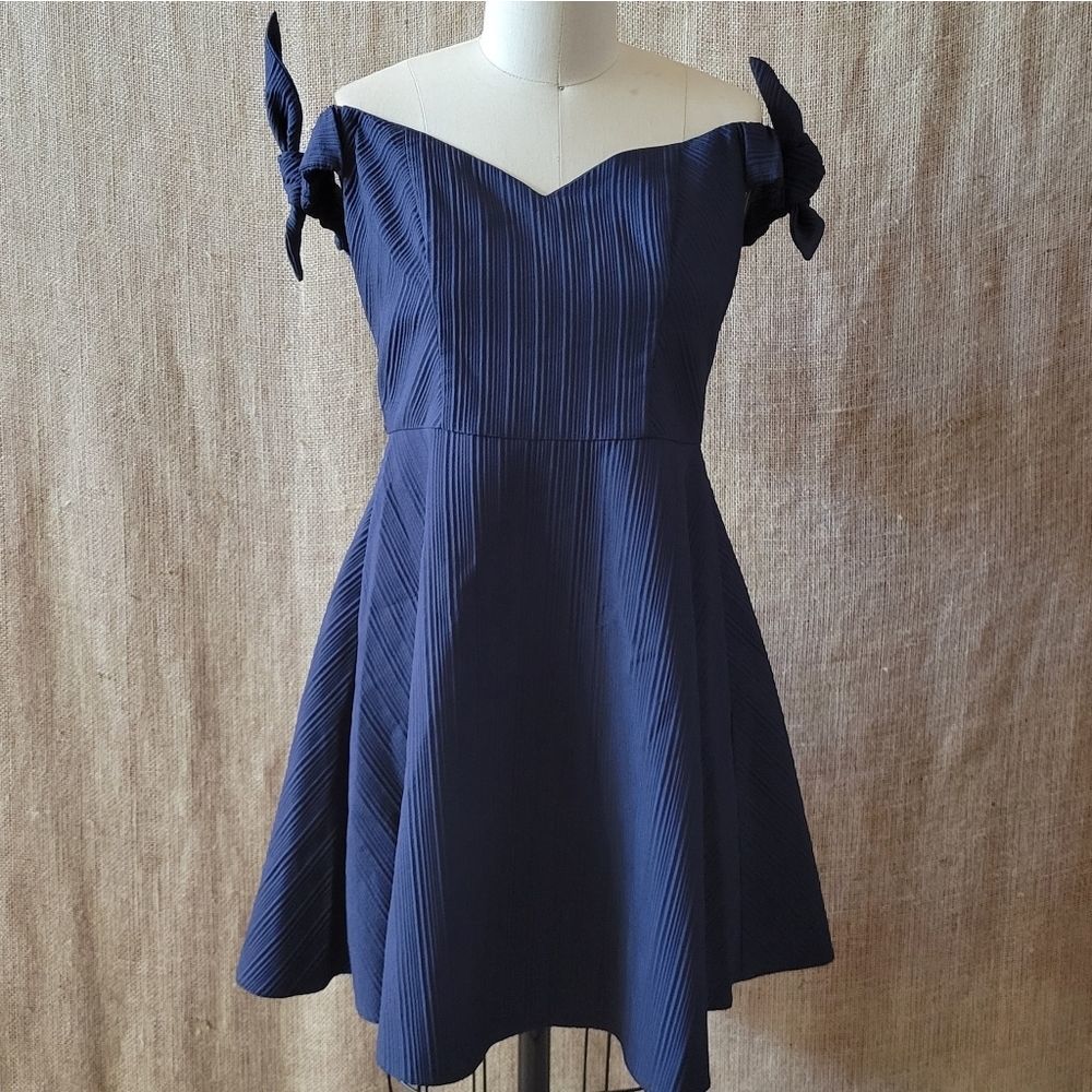 TOPSHOP Navy Off-shoulder Tie Dress -6